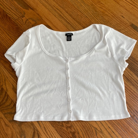 Rue21 Crop Top - Picture 1 of 2